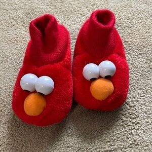 Kids Elmo Red Furry Sock Slippers Size 7/8